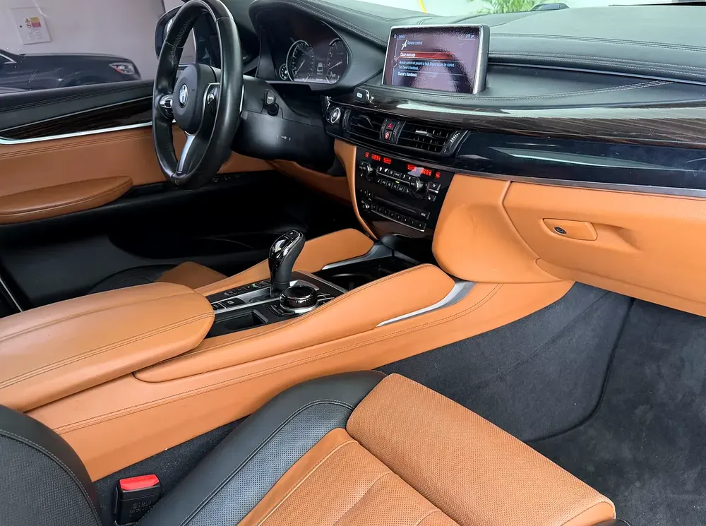BMW X6 35i, M-Kit, Full Options, GCC, Excellent condition - Image 19