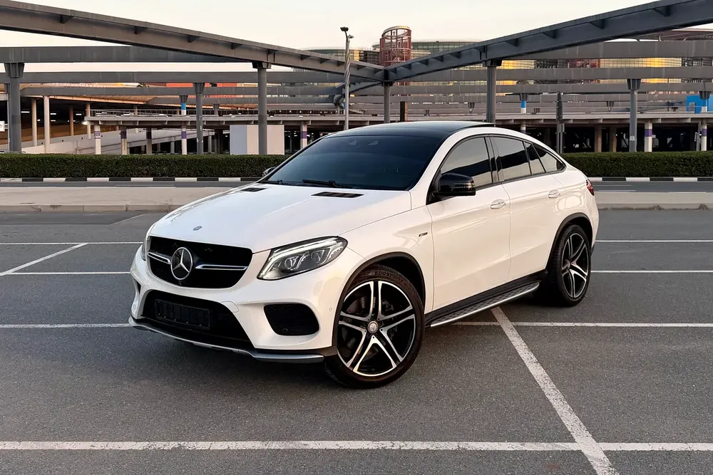 Service History / 2 Keys | Mercedes-Benz GLE 43 AMG Coupe 2016 | GCC Specifications (Single Owner) - Image 4