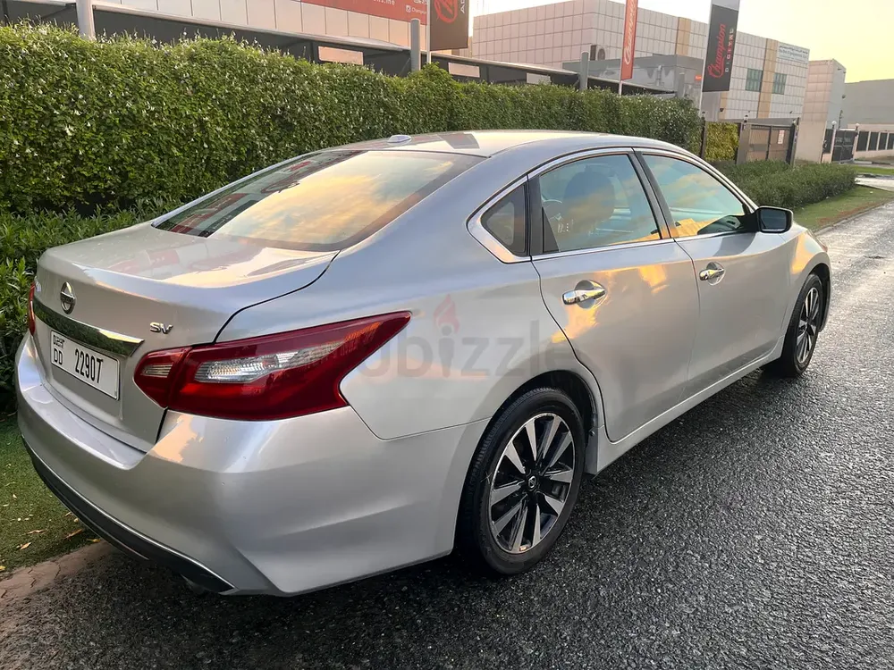 Nissan altima - Image 7