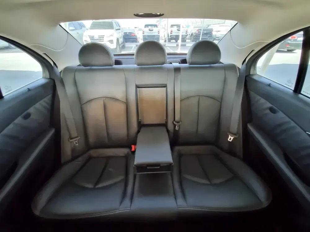 Mercedes-Benz E350 Model 2008 - Image 13