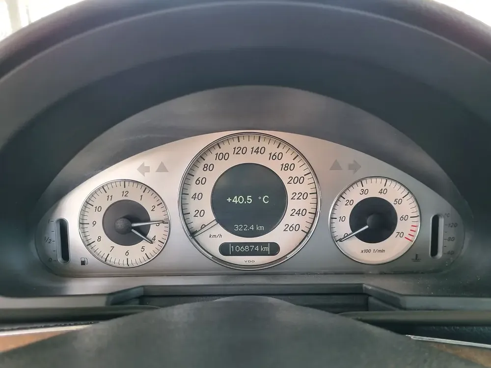 Mercedes-Benz E350 Model 2008 - Image 16
