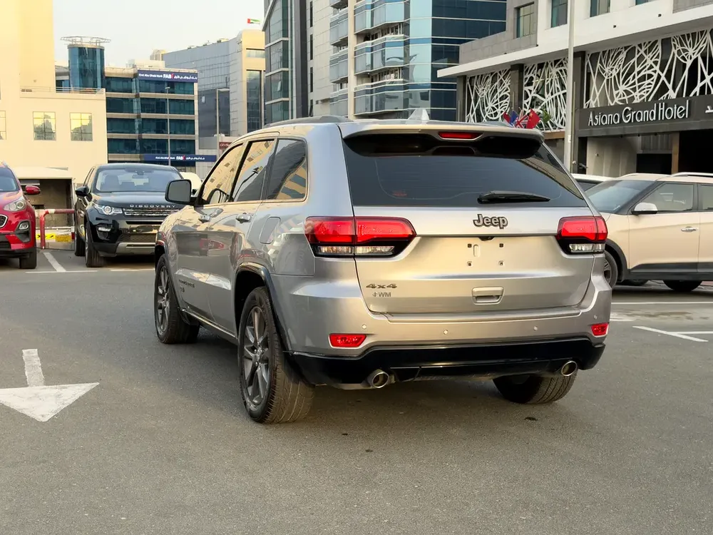 GRAND CHEROKEE LIMITED SPECIAL EDITION SINGLE OWNER ACCIDENT FREE GCC SPEC, 100% BANK LOAN ALSO - Image 9