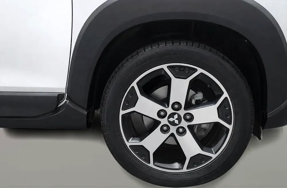 AED 820/month | 0 DP | Free 3 Months Warranty | 30 Day Return | MITSUBISHI XPANDER CROSS 2023 - Image 12