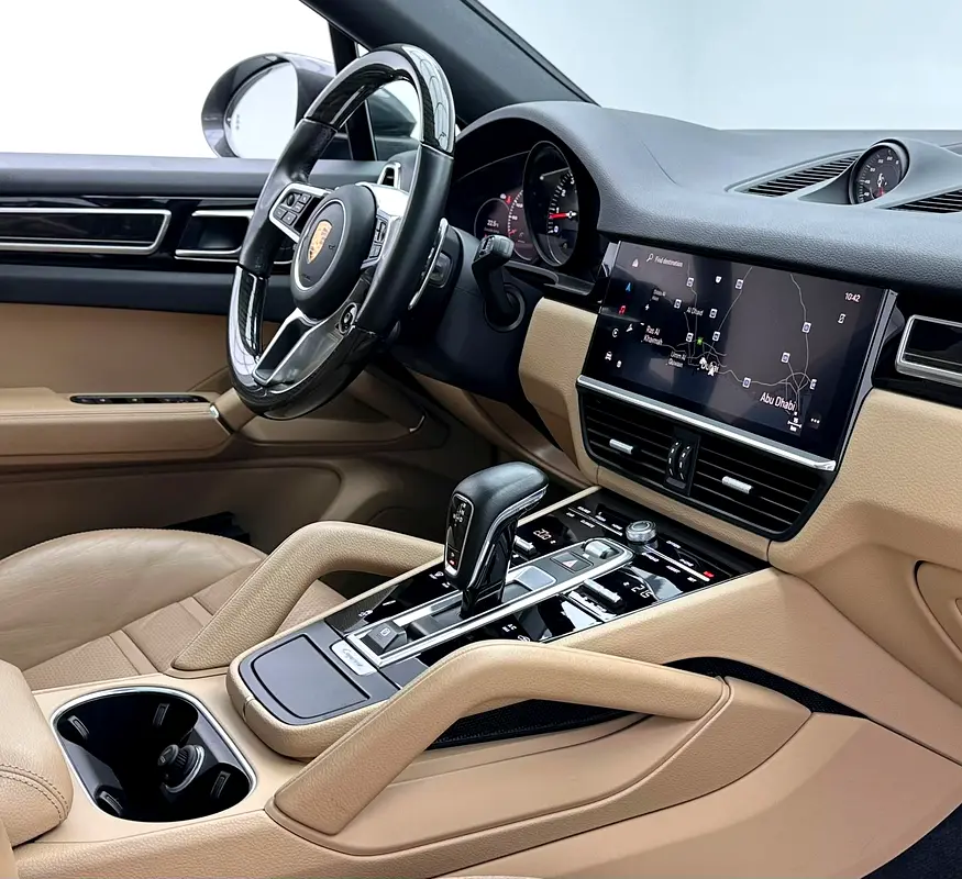 2022 Porsche Cayenne S Coupe, 1 Year Warranty Unlimited Km, Porsche Full Service History, GCC - Image 12