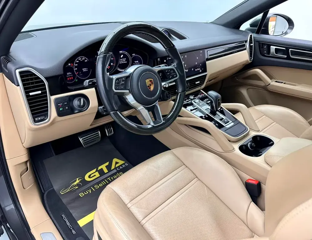 2022 Porsche Cayenne S Coupe, 1 Year Warranty Unlimited Km, Porsche Full Service History, GCC - Image 9