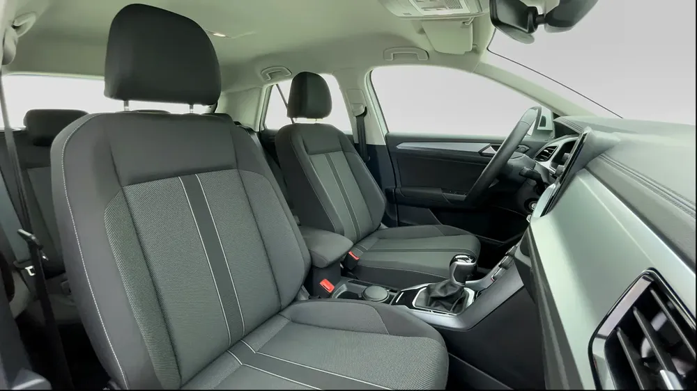 AED 1,246/month | 0 Downpayment | Manufacturer Warranty | VOLKSWAGEN T ROC 2025 - Image 6