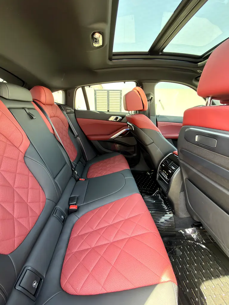 BMW X6 40i M Sport Pro | High Specs | GCC | Agency Warranty  Service | No Accidents | No Paint - Image 13