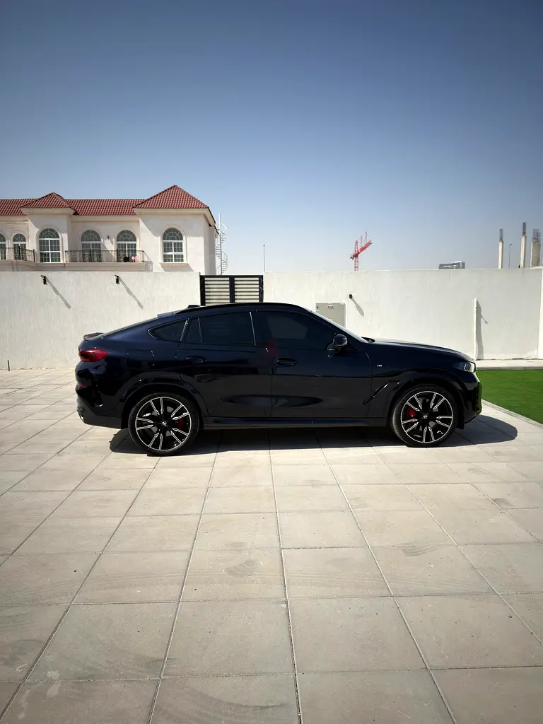 BMW X6 40i M Sport Pro | High Specs | GCC | Agency Warranty  Service | No Accidents | No Paint - Image 5