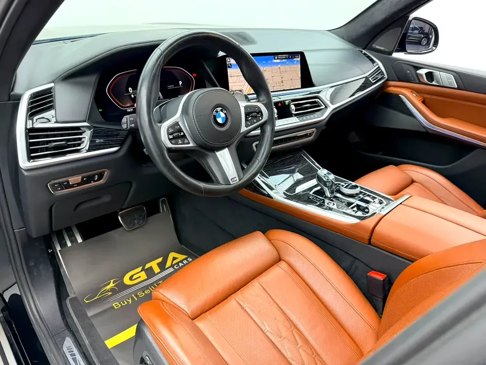 2022 BMW X7 xDrive40i M-Sport, 2027 BMW Warranty + Service Pack, Low Km, 7 Seater, GCC - Image 10
