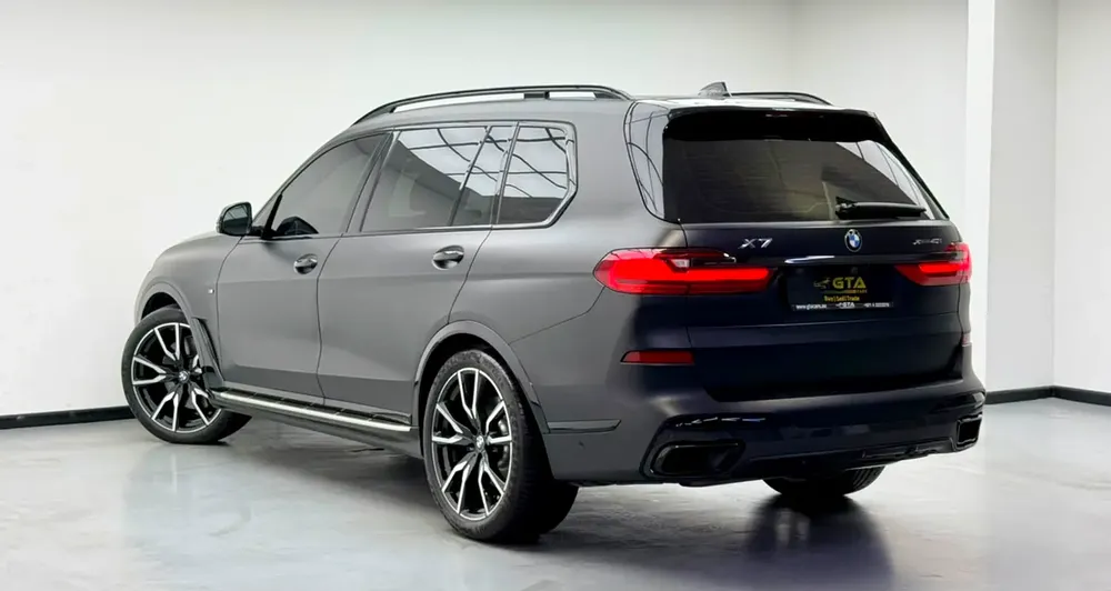 2022 BMW X7 xDrive40i M-Sport, 2027 BMW Warranty + Service Pack, Low Km, 7 Seater, GCC - Image 6