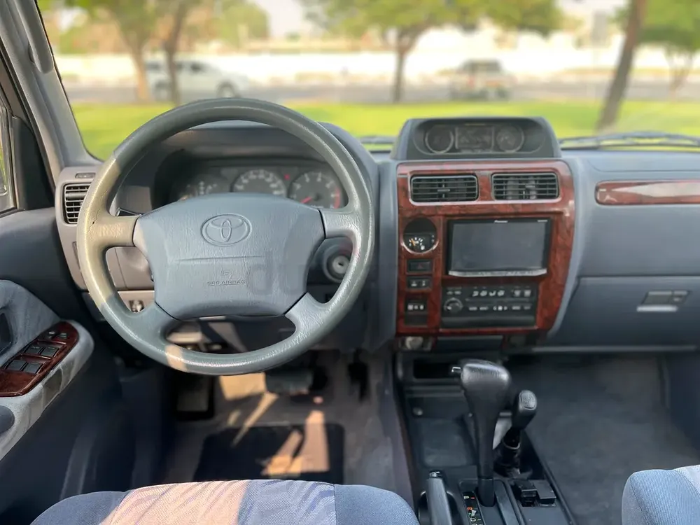 Toyota Prado - Excellent Condition- GCC Specs - Image 10
