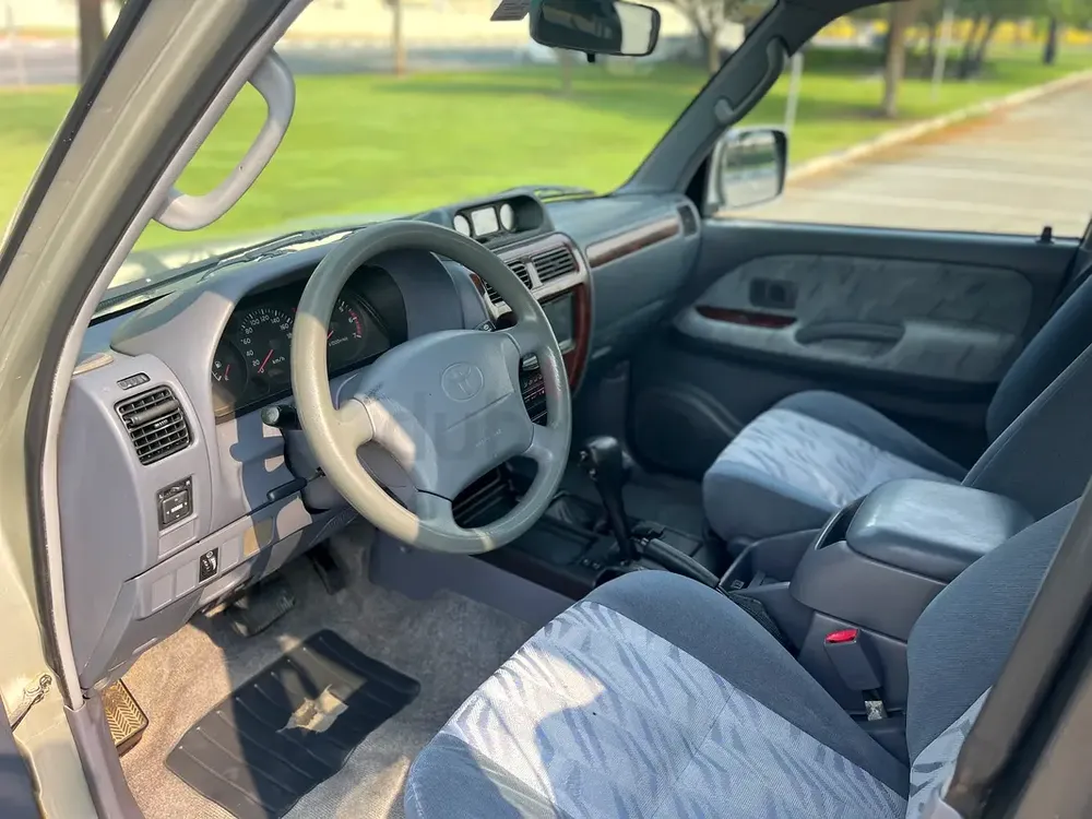 Toyota Prado - Excellent Condition- GCC Specs - Image 7