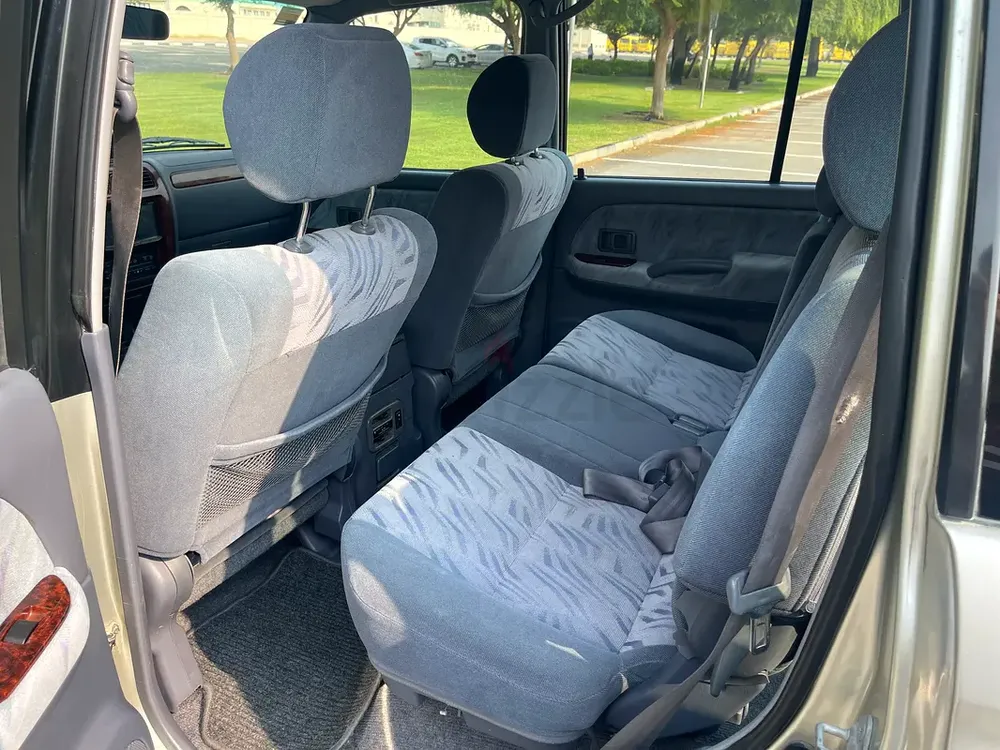 Toyota Prado - Excellent Condition- GCC Specs - Image 8