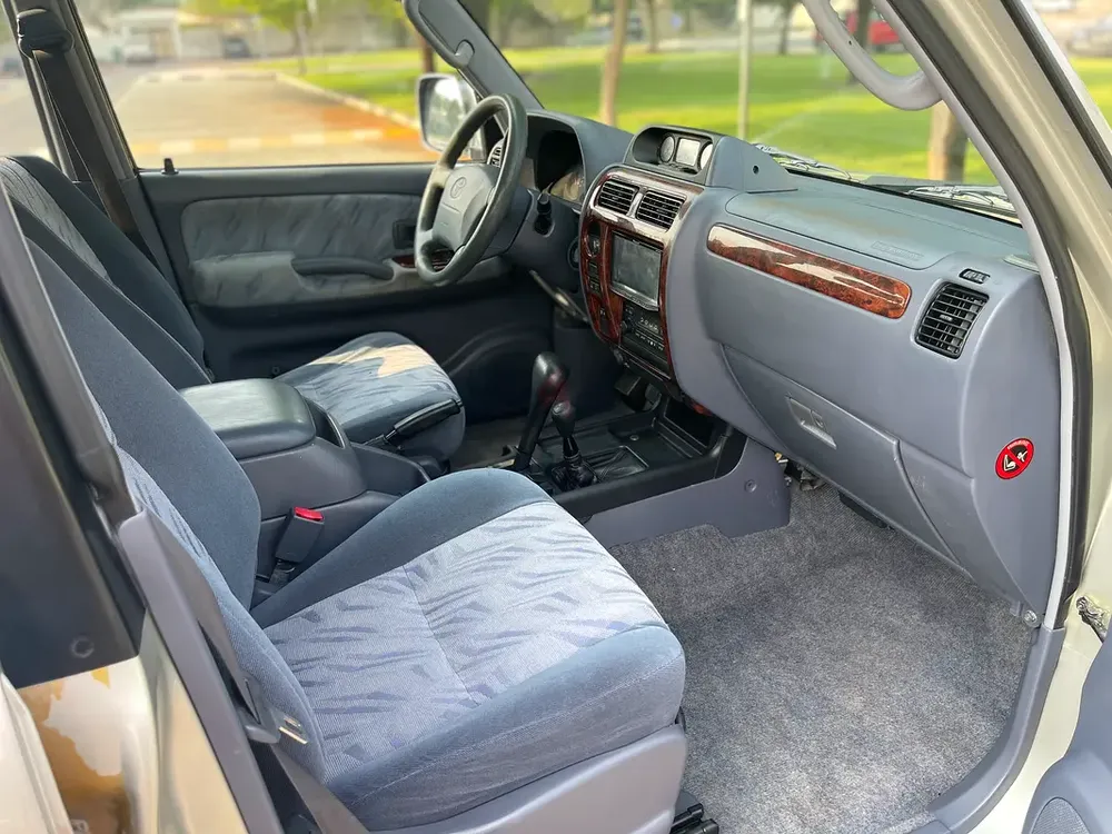 Toyota Prado - Excellent Condition- GCC Specs - Image 9