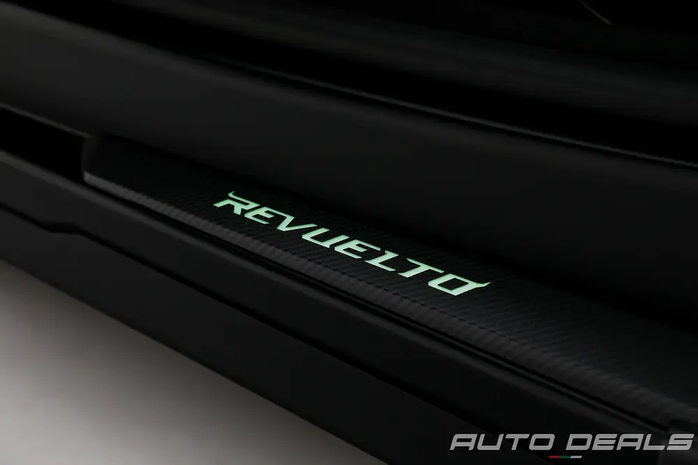 2025 Lamborghini Revuelto | Brand New | Carbon Package | Fully Loaded | 1001 HP | 6.5L V12 - Image 12