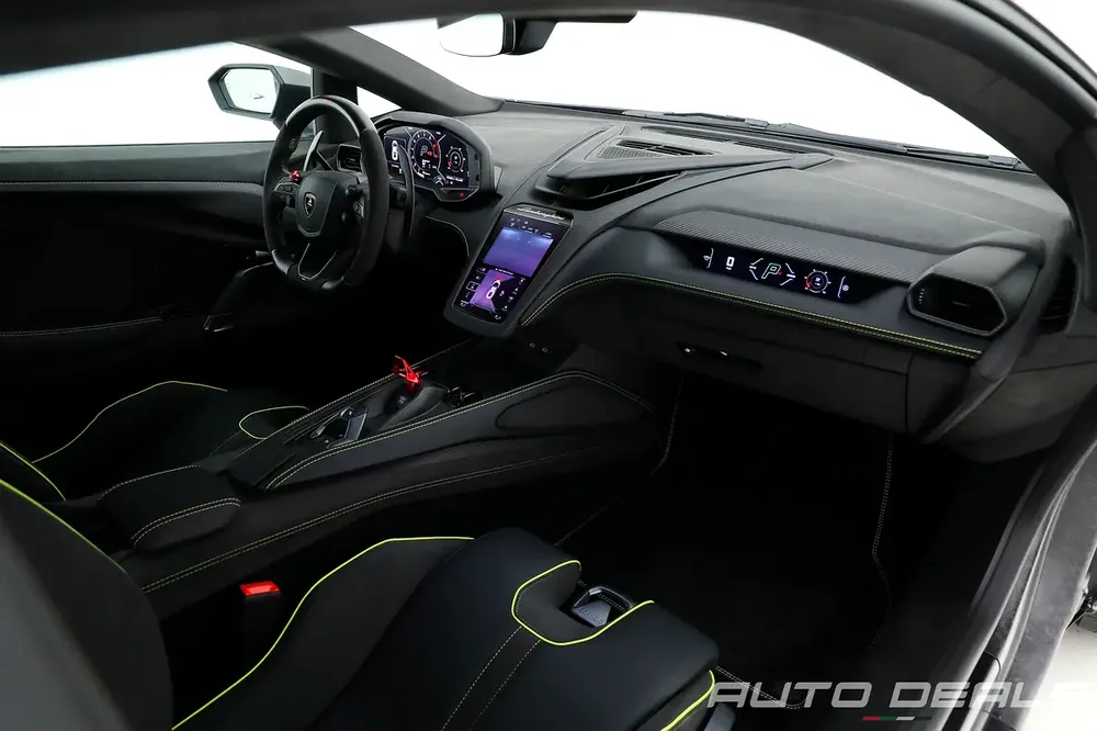 2025 Lamborghini Revuelto | Brand New | Carbon Package | Fully Loaded | 1001 HP | 6.5L V12 - Image 14