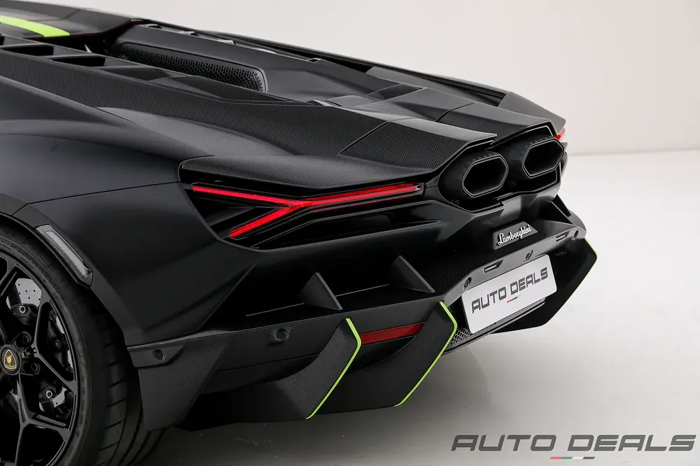 2025 Lamborghini Revuelto | Brand New | Carbon Package | Fully Loaded | 1001 HP | 6.5L V12 - Image 8
