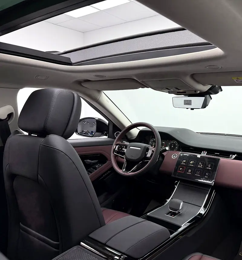 2025 Range Rover Evoque P250 Dynamic SE ,Warranty ,Brand New. - Image 10