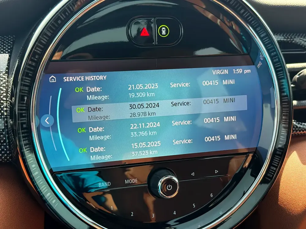 2022 MINI Cooper S  JCW  Edition | GCC|  Agency Serviced   | GCC | Accident Free - Image 17