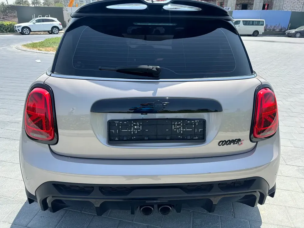 2022 MINI Cooper S  JCW  Edition | GCC|  Agency Serviced   | GCC | Accident Free - Image 8