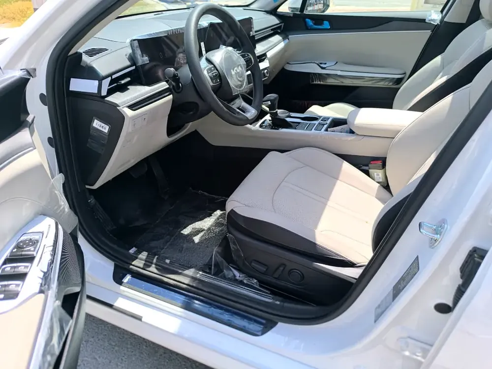 Kia K5 Engine 2.5L Full Option GCC Specs 2026 Model - Image 11