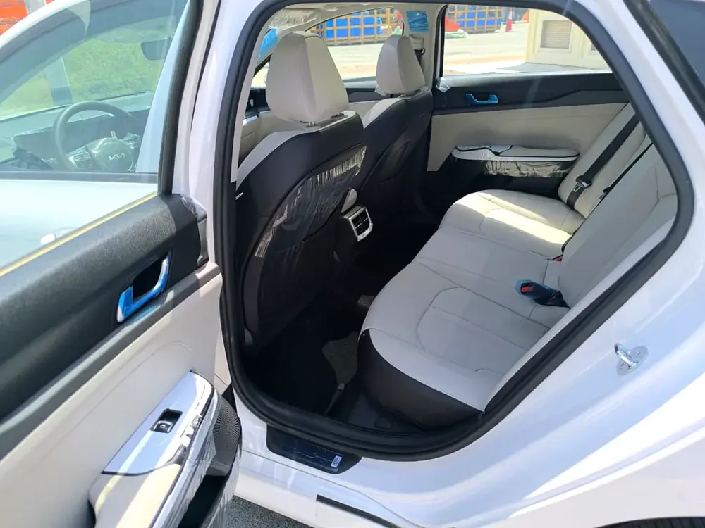 Kia K5 Engine 2.5L Full Option GCC Specs 2026 Model - Image 12