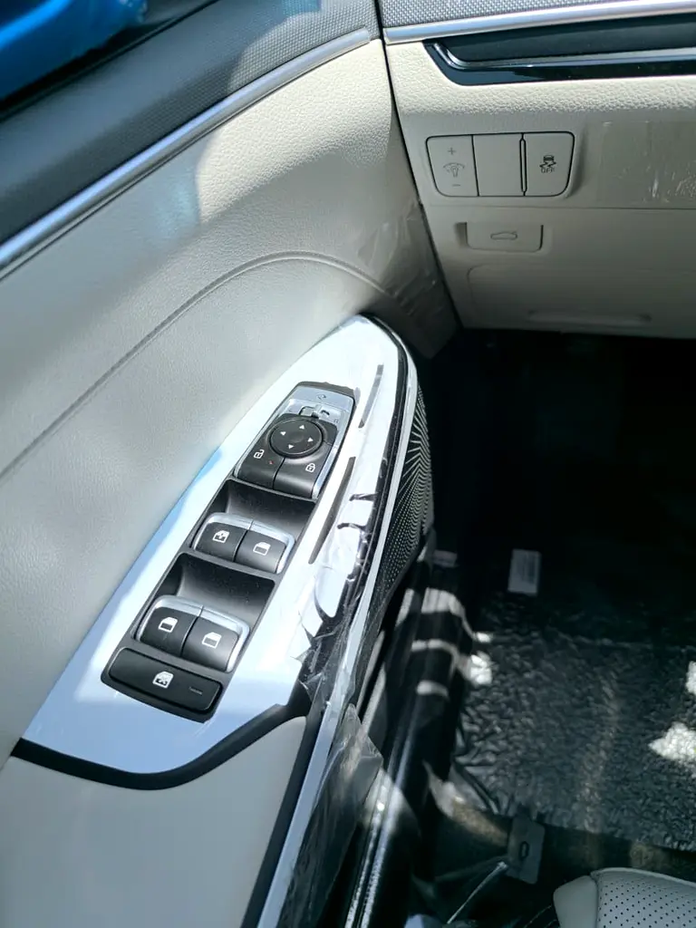 Kia K5 Engine 2.5L Full Option GCC Specs 2026 Model - Image 17