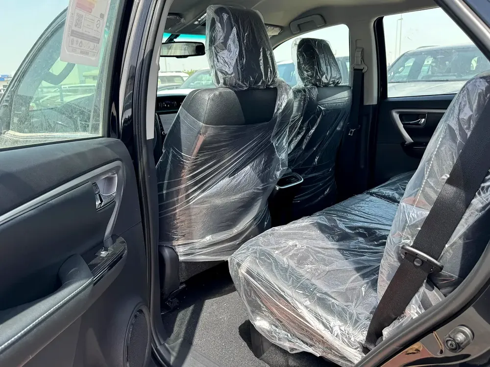 Toyota Fortuner 4.0 FULL OPTION 2026 - Image 13