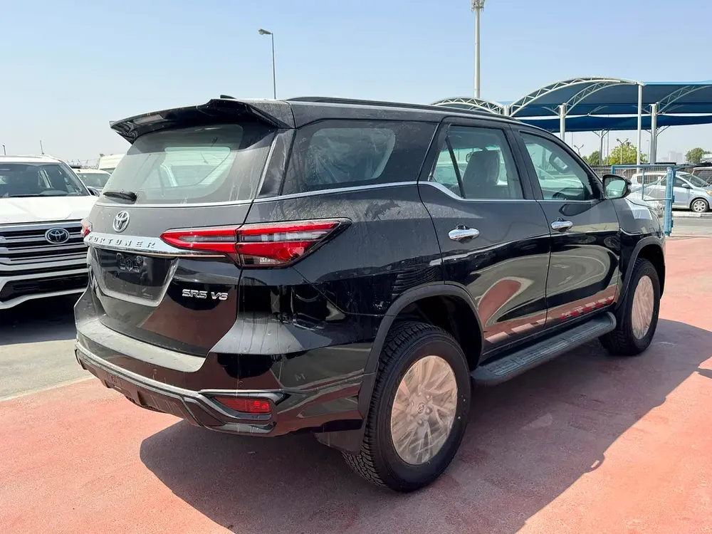 Toyota Fortuner 4.0 FULL OPTION 2026 - Image 4