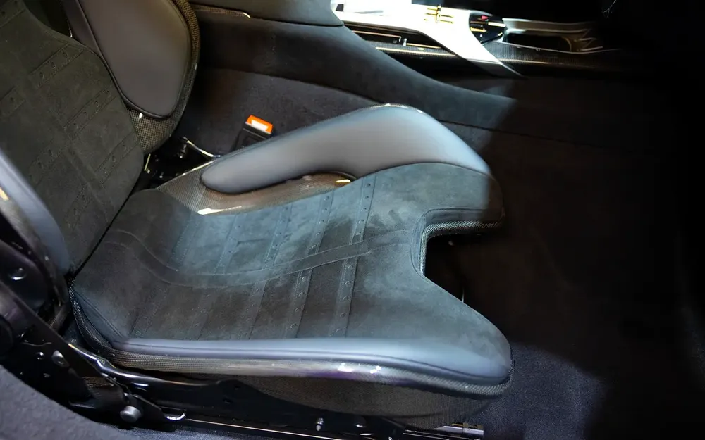Ferrari 12Cilindri Coupe 2025 - Brand New - GCC Specs? - Image 10