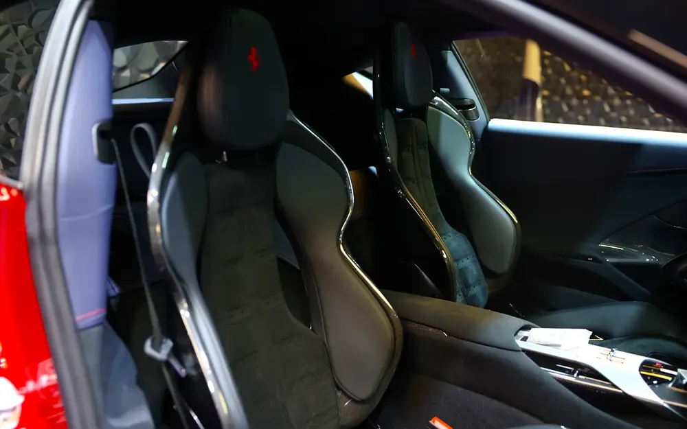 Ferrari 12Cilindri Coupe 2025 - Brand New - GCC Specs? - Image 9