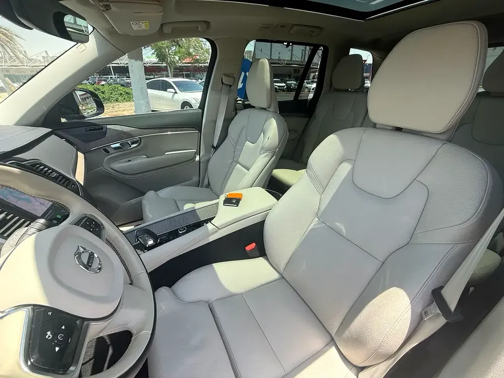 NEW ARRIVAL VOLVO XC90 B5 2024 GCC 7 SEATER UNDER WARRANTY FULL SERVICE HISTORY ORIGINAL PAINT - Image 12
