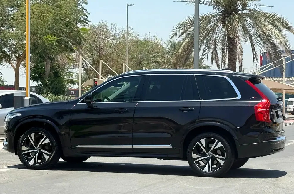 NEW ARRIVAL VOLVO XC90 B5 2024 GCC 7 SEATER UNDER WARRANTY FULL SERVICE HISTORY ORIGINAL PAINT - Image 5