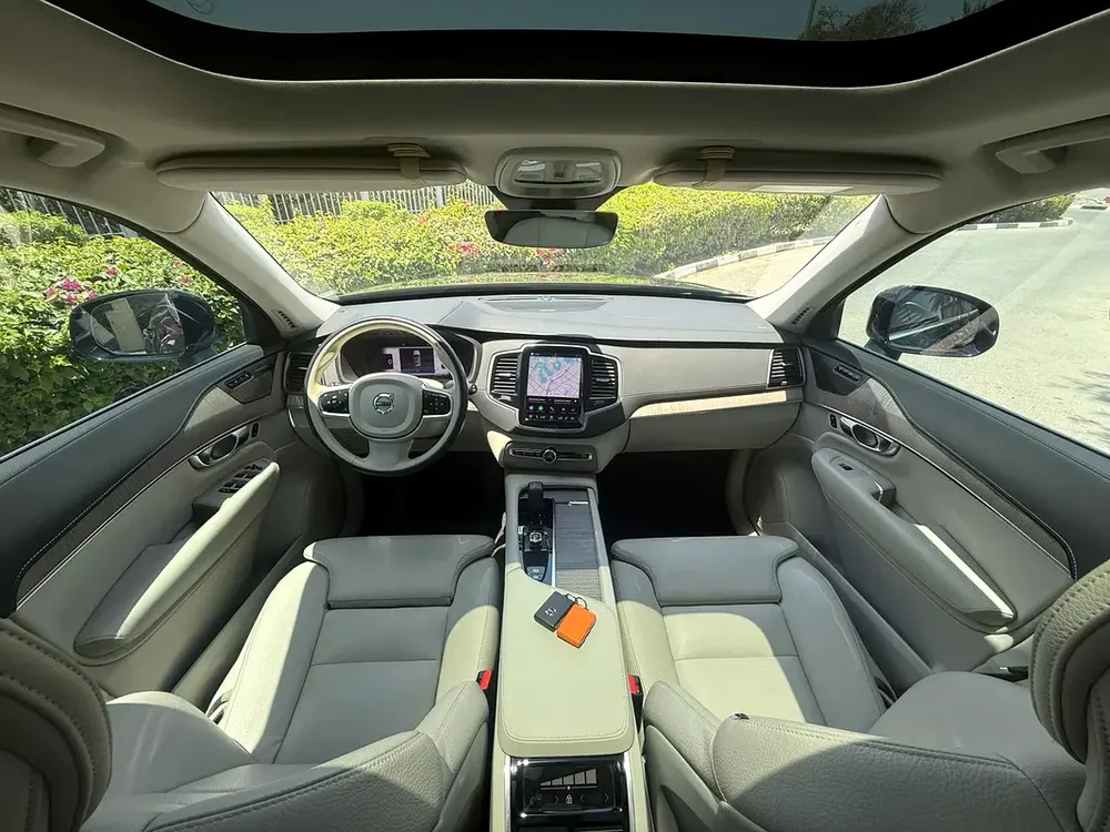 NEW ARRIVAL VOLVO XC90 B5 2024 GCC 7 SEATER UNDER WARRANTY FULL SERVICE HISTORY ORIGINAL PAINT - Image 7