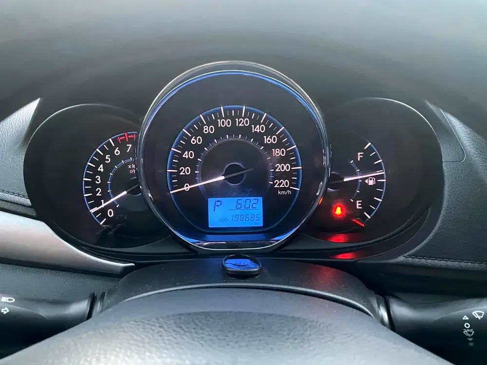 2016 TOYOTA YARIS SE+ 1.5L || ORIGINAL PAINT || ACCIDNT FREE || FULL SERVICE HISTORY|| SINGLE OWNER - Image 15