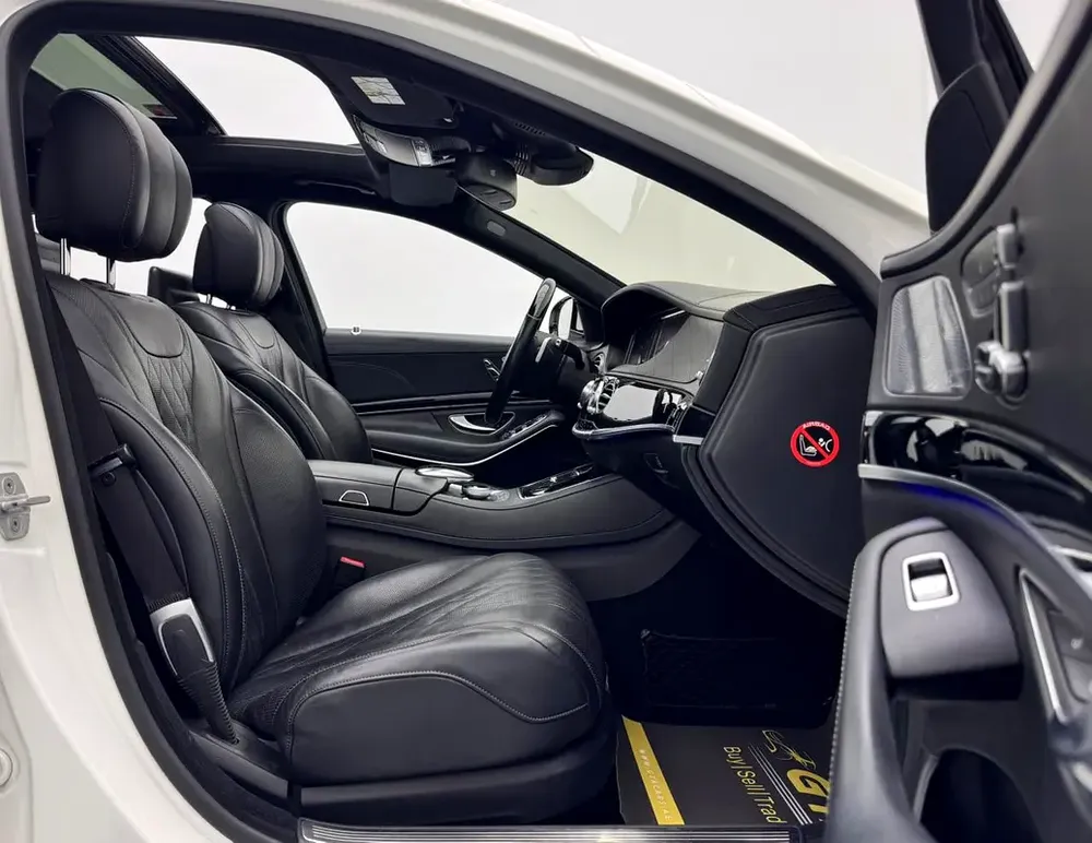 2015 Mercedes-Benz S500 AMG, Mercedes Service History, Excellent Condition, GCC - Image 12