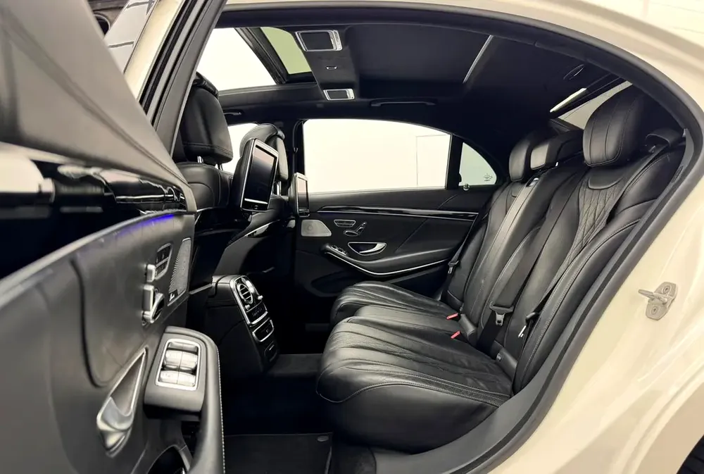 2015 Mercedes-Benz S500 AMG, Mercedes Service History, Excellent Condition, GCC - Image 13