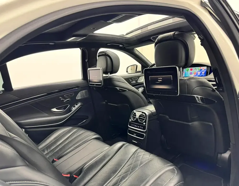 2015 Mercedes-Benz S500 AMG, Mercedes Service History, Excellent Condition, GCC - Image 14