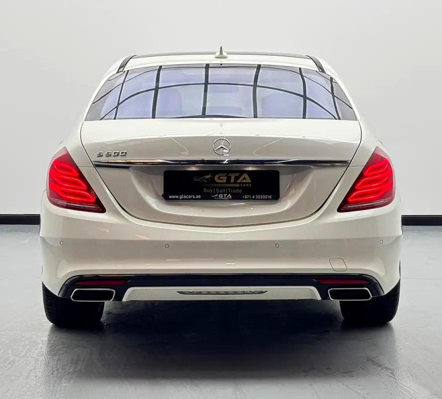 2015 Mercedes-Benz S500 AMG, Mercedes Service History, Excellent Condition, GCC - Image 5