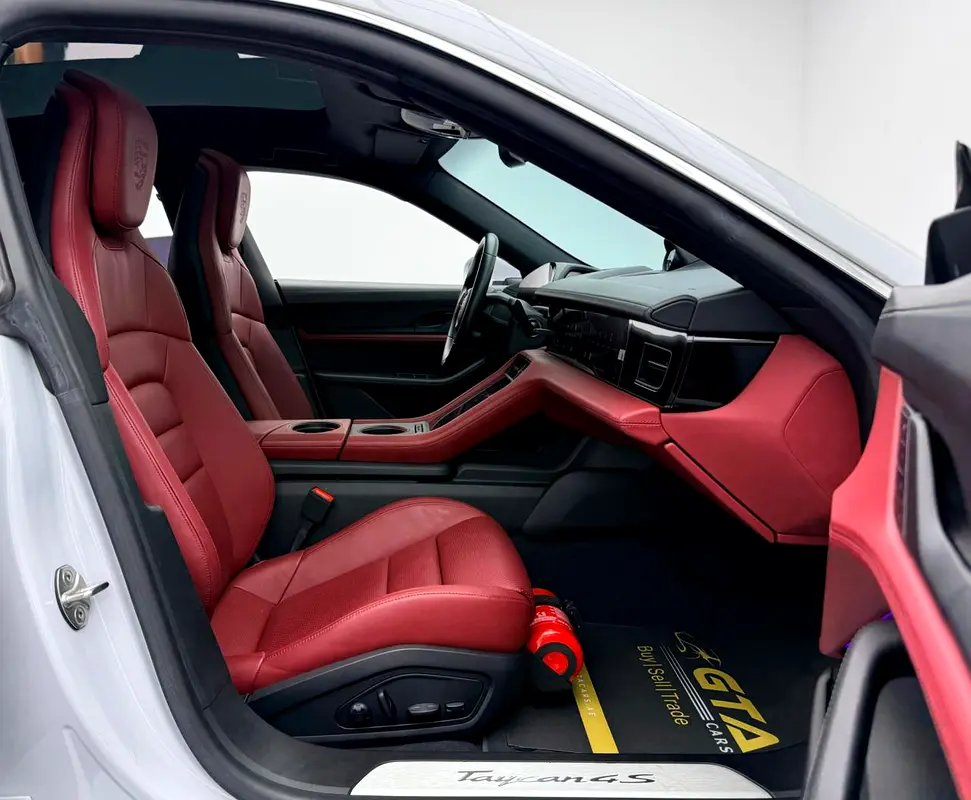 2022 Porsche Taycan 4S, 2027 Porsche Warranty, Full Porsche Service History, Fully Loaded, GCC - Image 10
