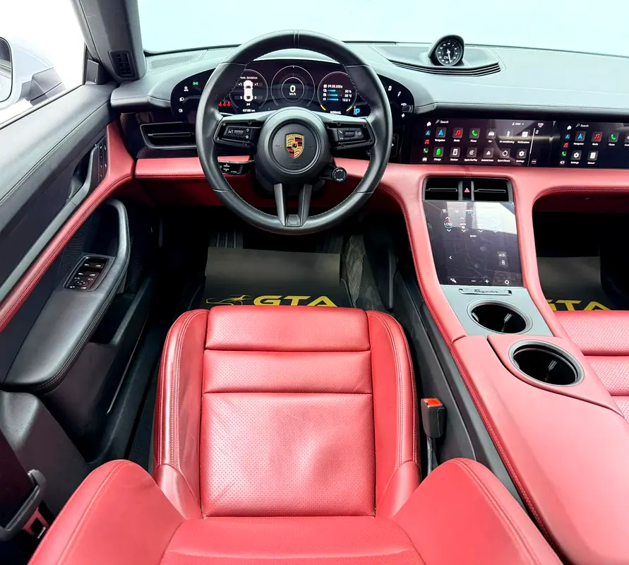 2022 Porsche Taycan 4S, 2027 Porsche Warranty, Full Porsche Service History, Fully Loaded, GCC - Image 15