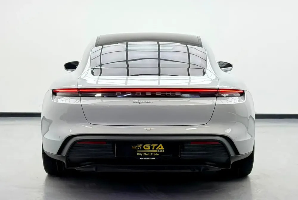 2022 Porsche Taycan 4S, 2027 Porsche Warranty, Full Porsche Service History, Fully Loaded, GCC - Image 5
