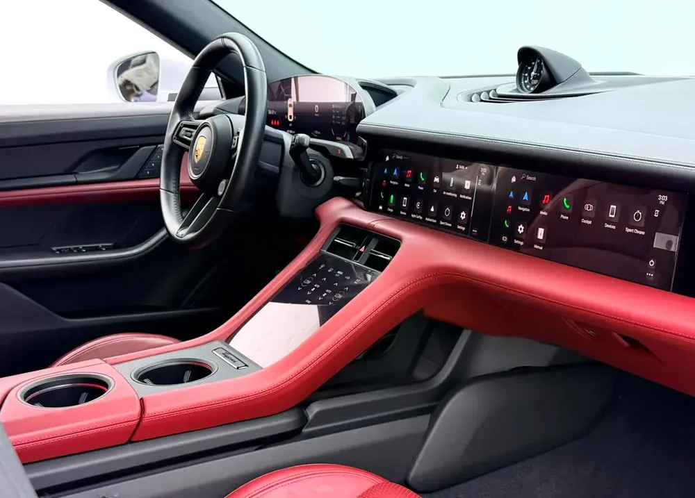 2022 Porsche Taycan 4S, 2027 Porsche Warranty, Full Porsche Service History, Fully Loaded, GCC - Image 8