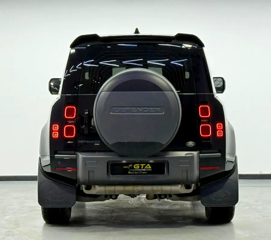 2021 Land Rover Defender P400 ,Agency Warranty+Full Service History ,GCC - Image 5