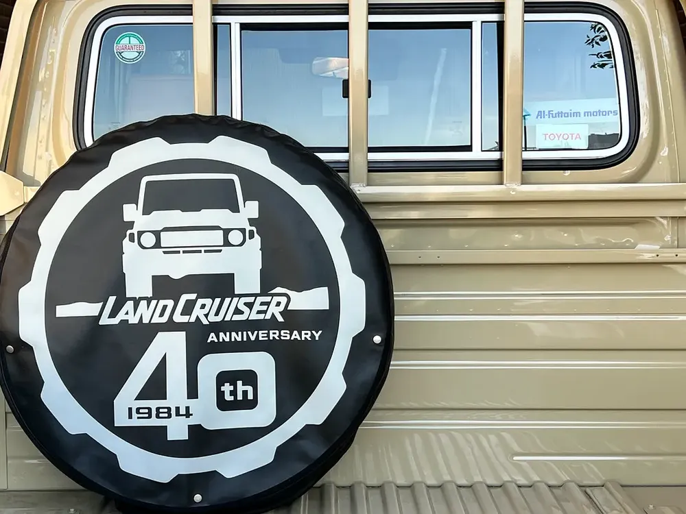 Land Cruiser 40 Anniversary , Purchased from Al Futtaim, under warranty till 27-11-2028 - Image 10