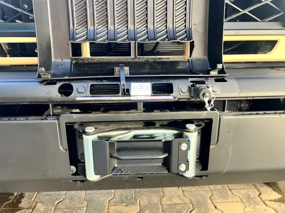 Land Cruiser 40 Anniversary , Purchased from Al Futtaim, under warranty till 27-11-2028 - Image 11