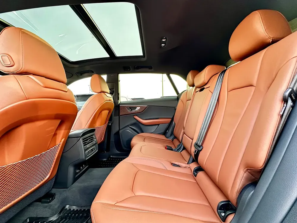 AUDI Q8 55TFSI Quattro 2025 – CLEAN TITLE – CLEAN CARFAX - Image 10