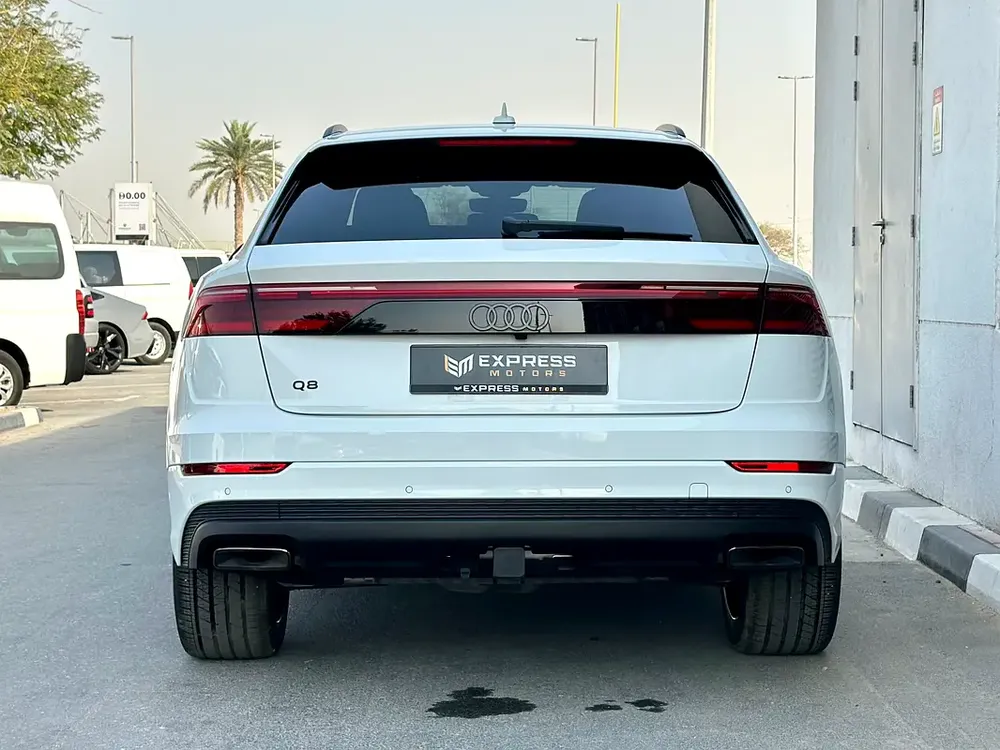 AUDI Q8 55TFSI Quattro 2025 – CLEAN TITLE – CLEAN CARFAX - Image 4