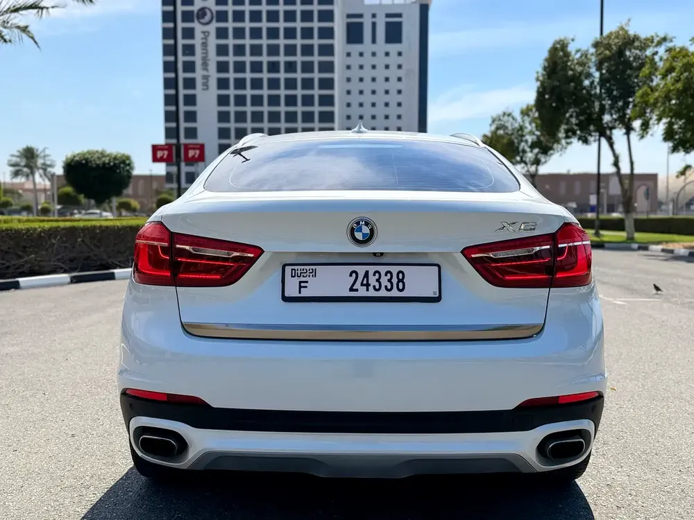 GCC Specs BMW X6 xDrive50i 2016 - Perfect Condition - Image 5