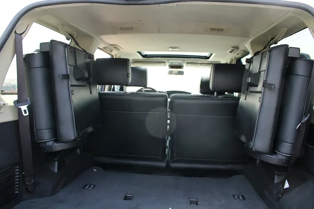 NISSAN PATROL SAFARI 4.8L PETROL GRX FULL OPTION AUTO. - Image 15